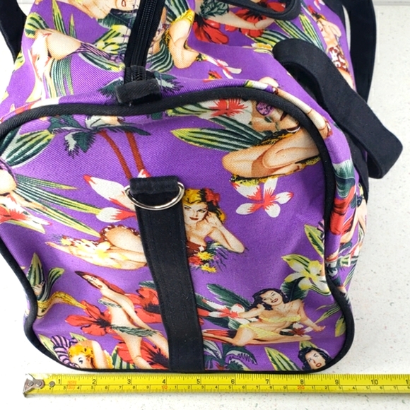 AlfaGear Duffel Bag & Tablet Hawaiian Flower Pin up Gals Travel Gym Tote Bag Set - Picture 7 of 14